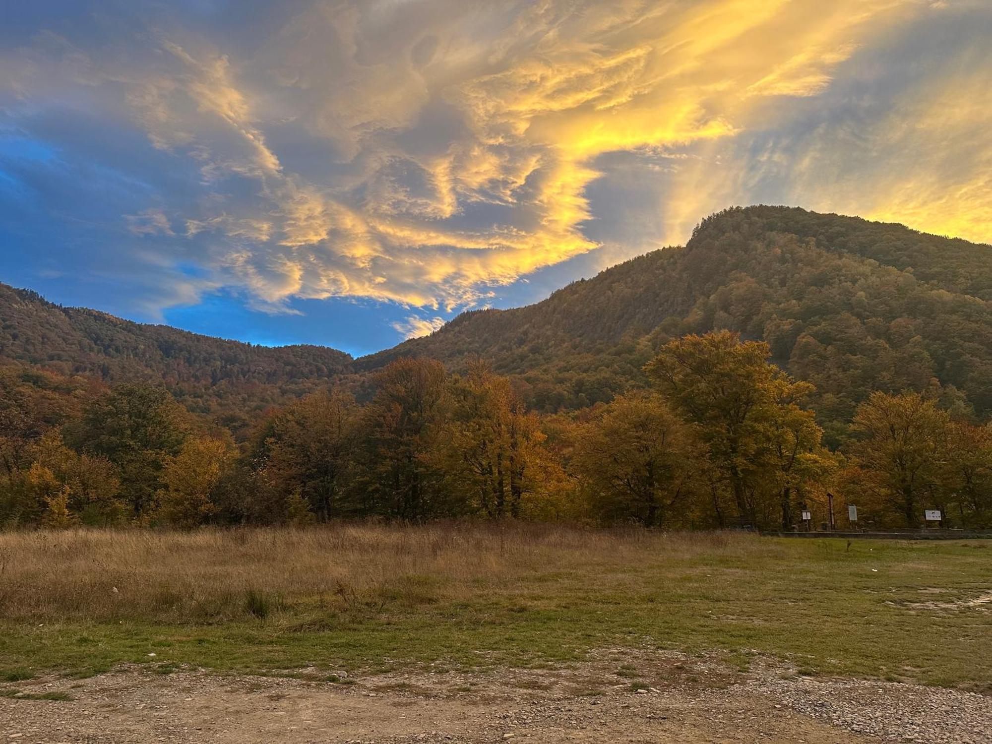 Pensiunea Cascada Putnei Lepsa Bagian luar foto